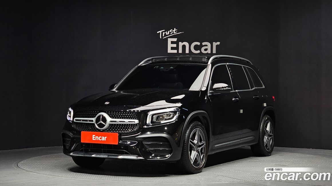 Mercedes-Benz GLB-Class 2023