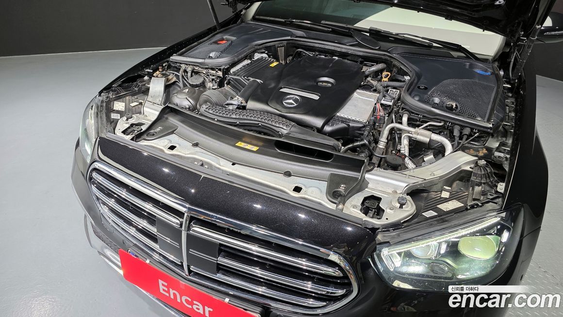 Mercedes-Benz E-Class 2021