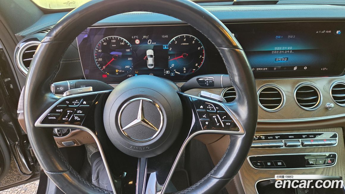 Mercedes-Benz E-Class 2021