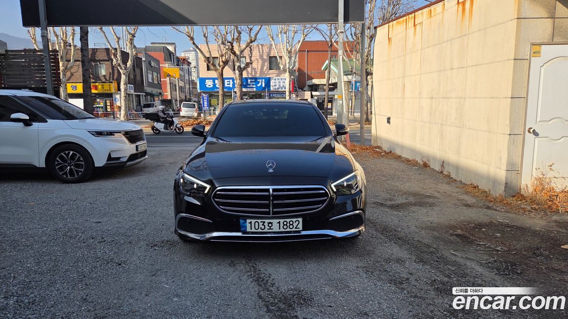 Mercedes-Benz E-Class 2021