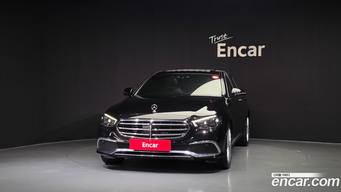 Mercedes-Benz E-Class 2021