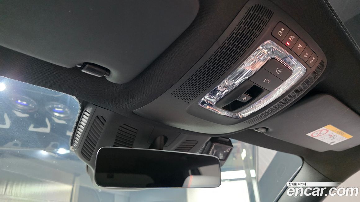 Mercedes-Benz GLB-Class 2021