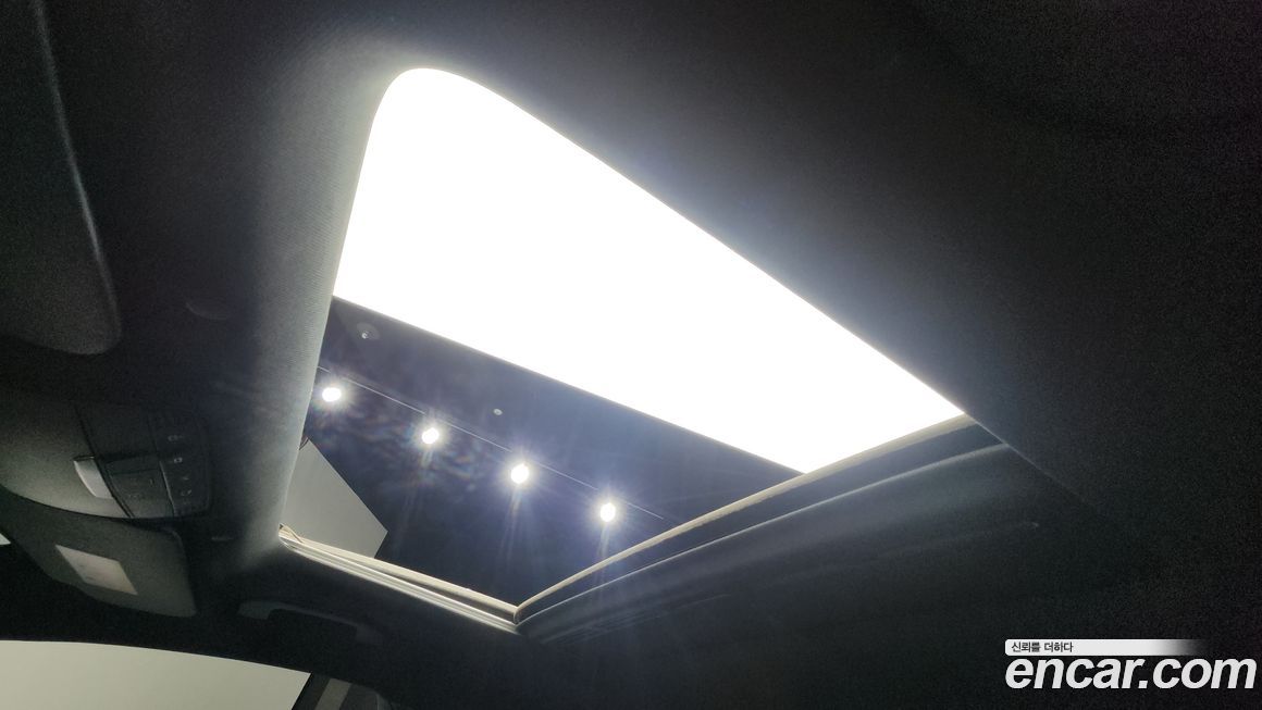 Mercedes-Benz EQC 2020