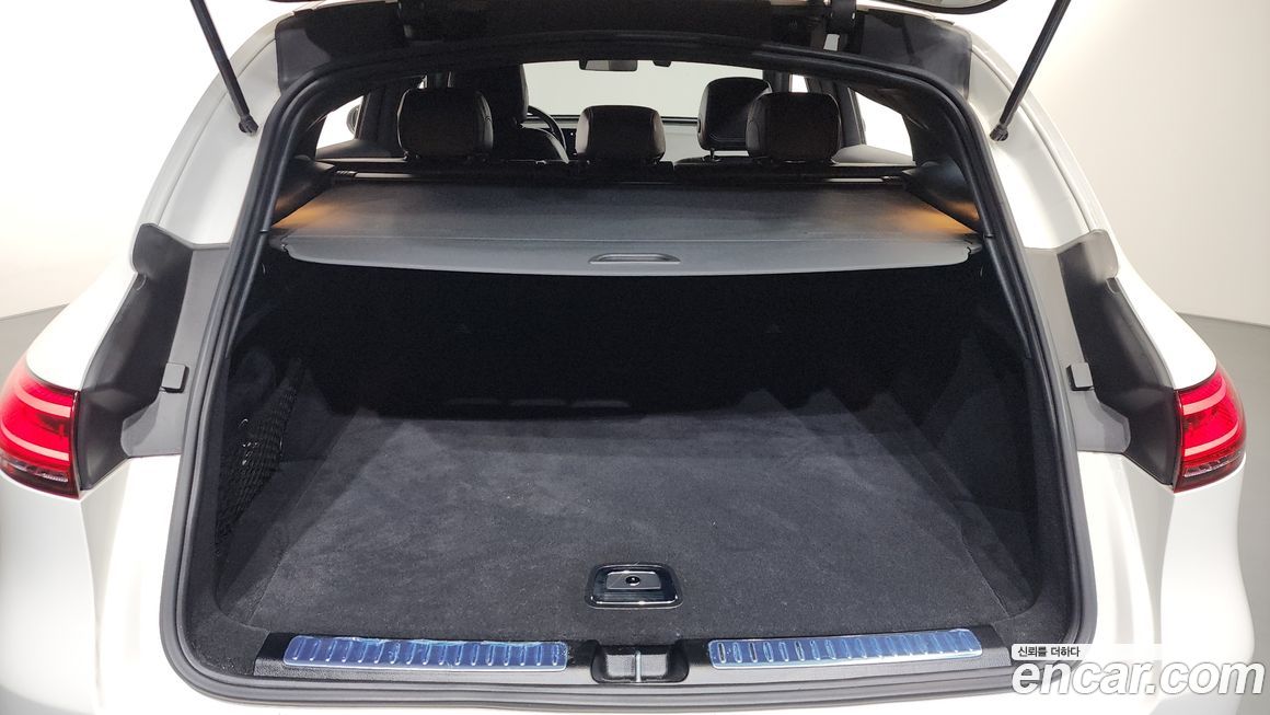 Mercedes-Benz EQC 2020