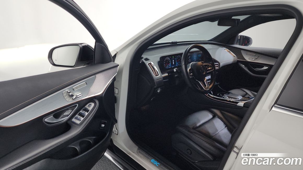 Mercedes-Benz EQC 2020