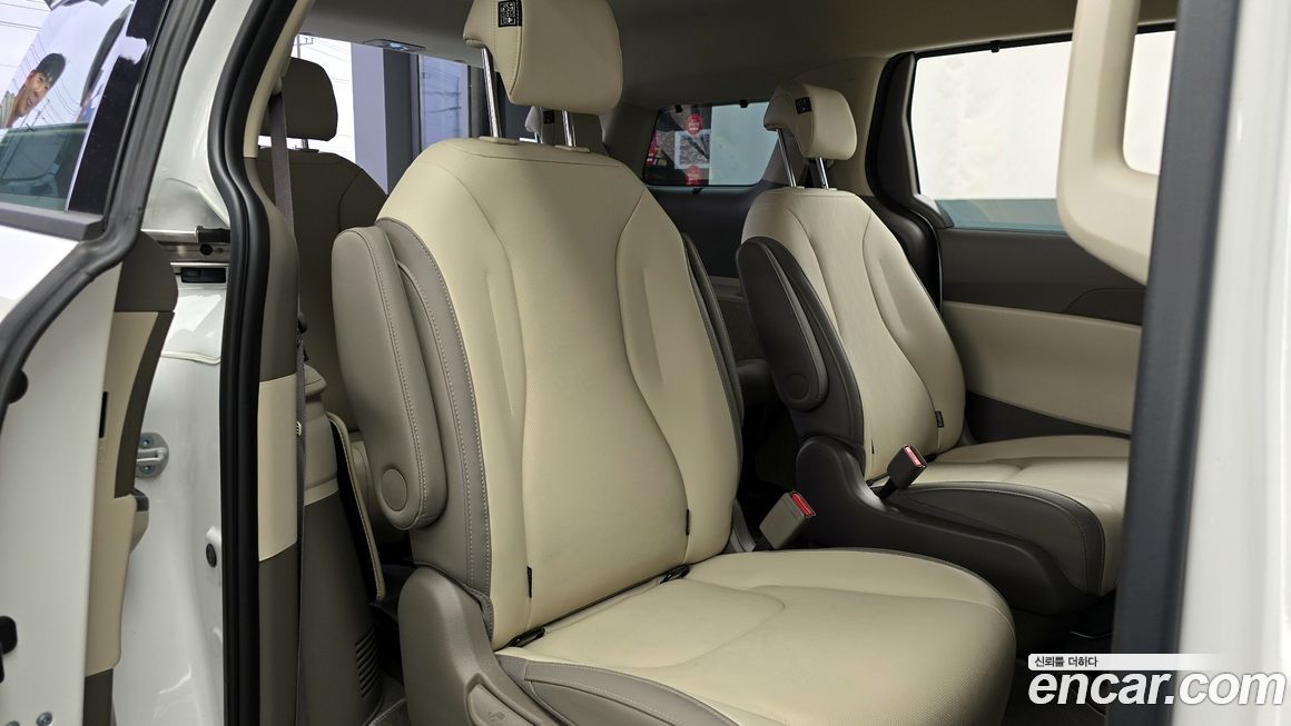 Kia Canival 2025