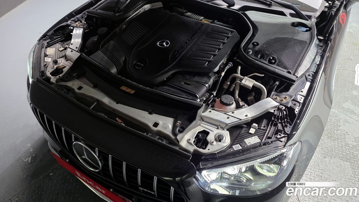 Mercedes-Benz E-Class 2021