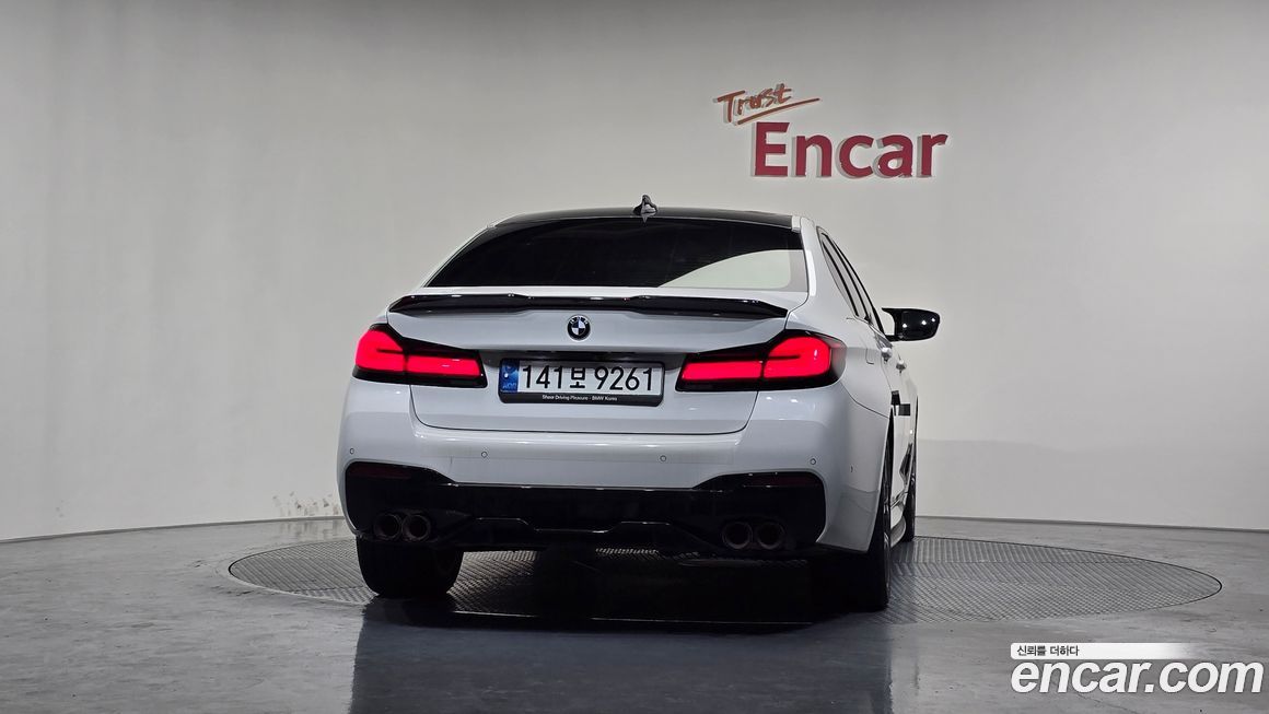 BMW 5-Series 2022