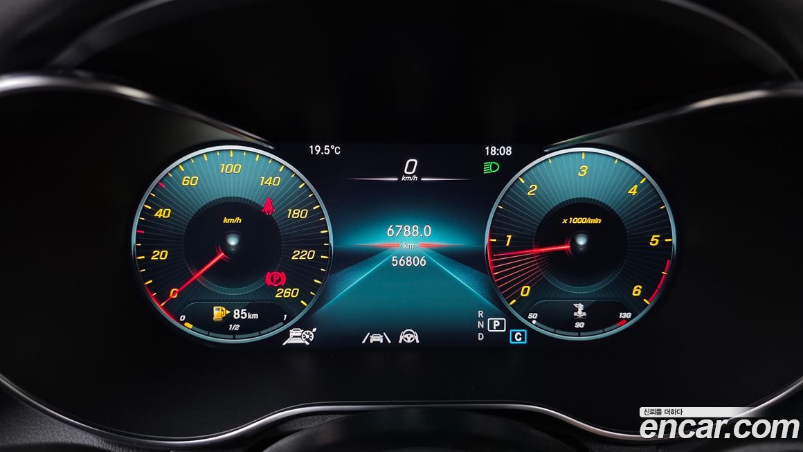 Mercedes-Benz GLC-Class 2021