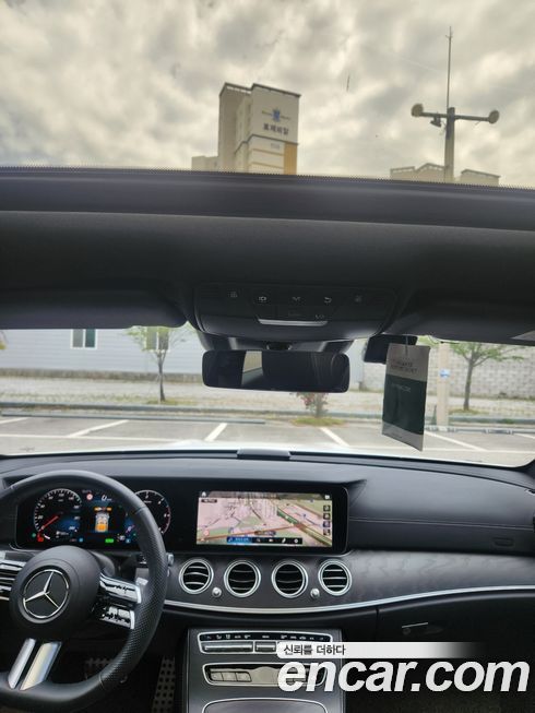 Mercedes-Benz E-Class 2023