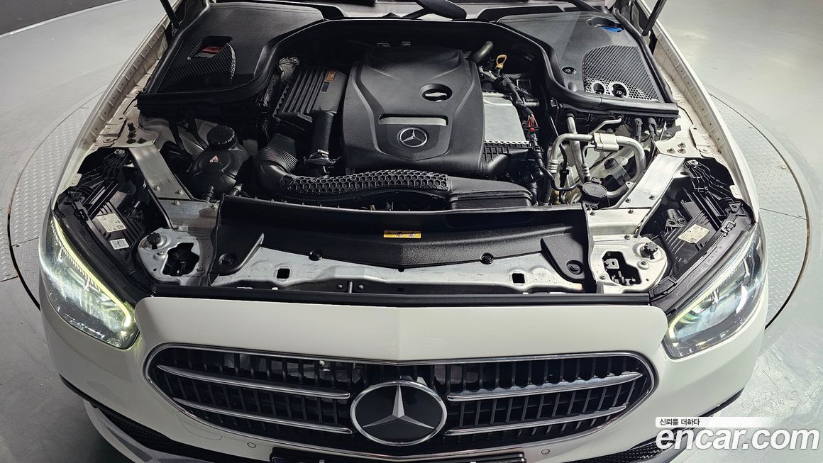 Mercedes-Benz E-Class 2021
