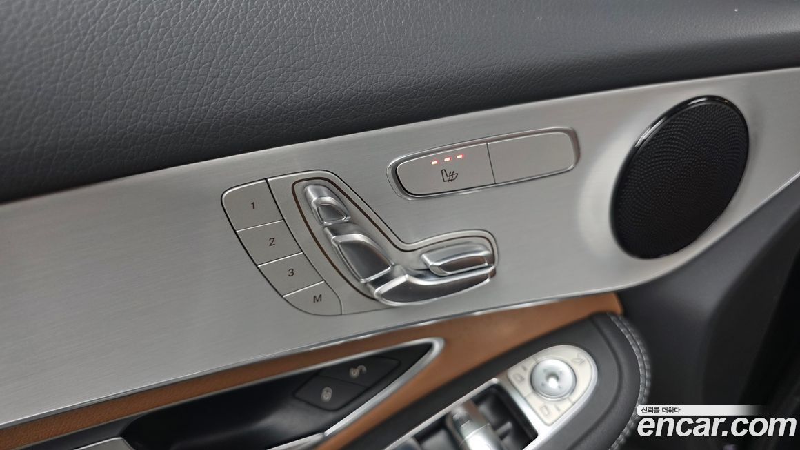 Mercedes-Benz GLC-Class 2021