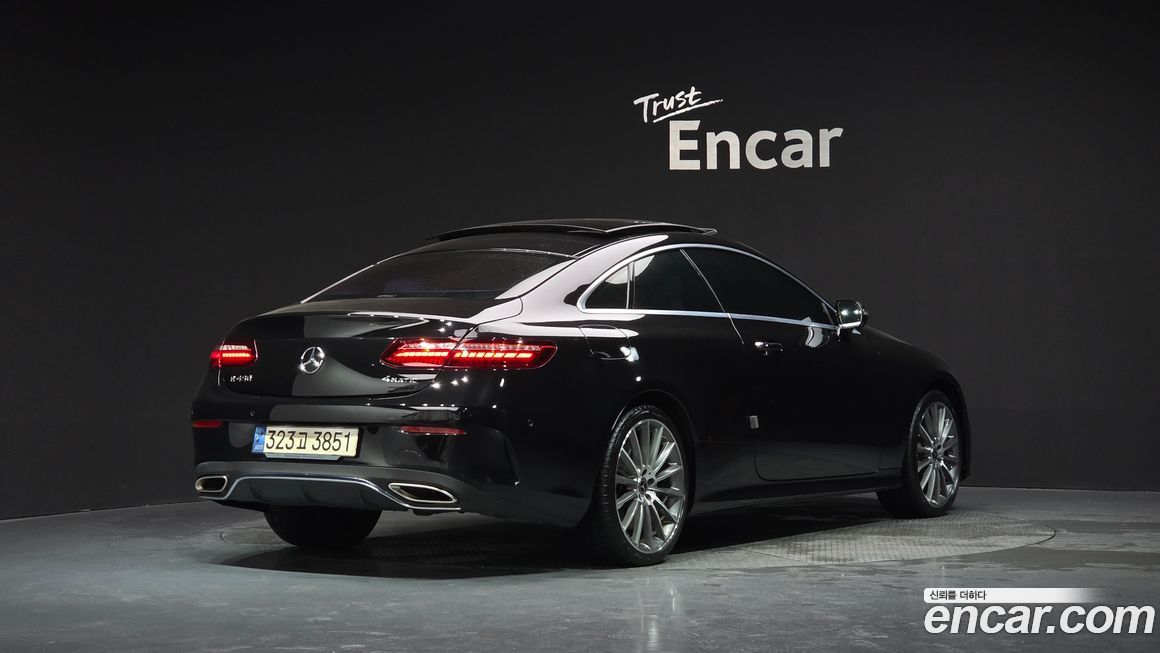 Mercedes-Benz E-Class 2021