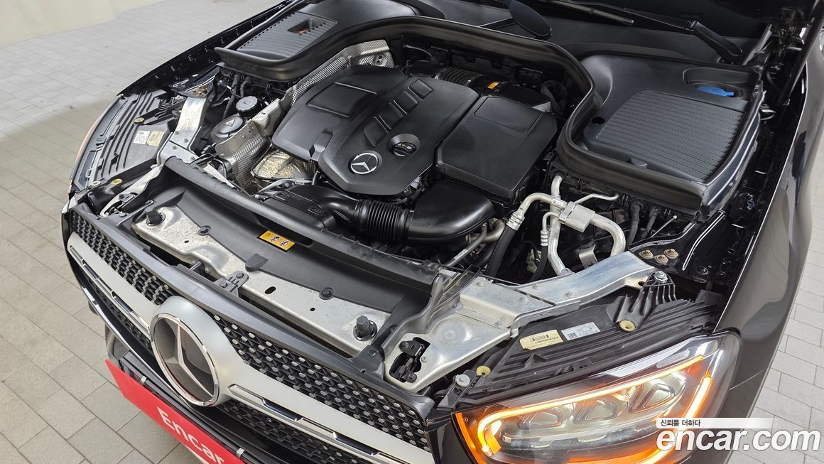 Mercedes-Benz GLC-Class 2021