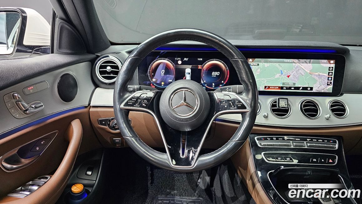 Mercedes-Benz E-Class 2021