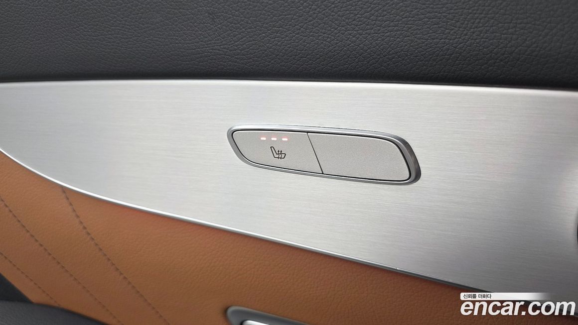 Mercedes-Benz GLC-Class 2021