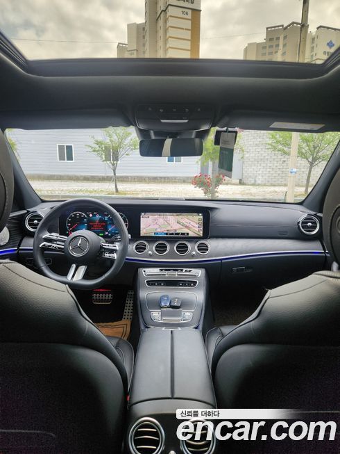 Mercedes-Benz E-Class 2023