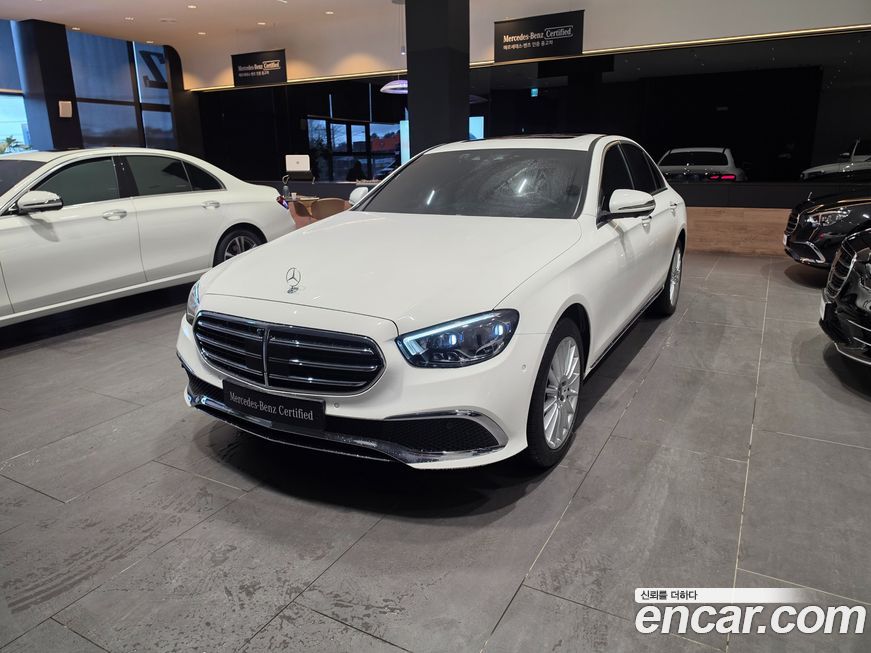 Mercedes-Benz E-Class 2023