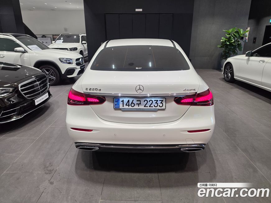 Mercedes-Benz E-Class 2023