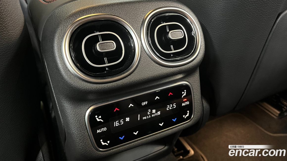 Mercedes-Benz GLC-Class 2024
