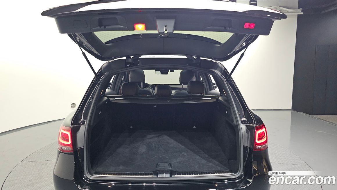 Mercedes-Benz GLC-Class 2022