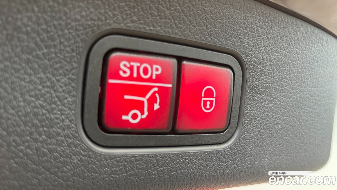 Mercedes-Benz GLC-Class 2024