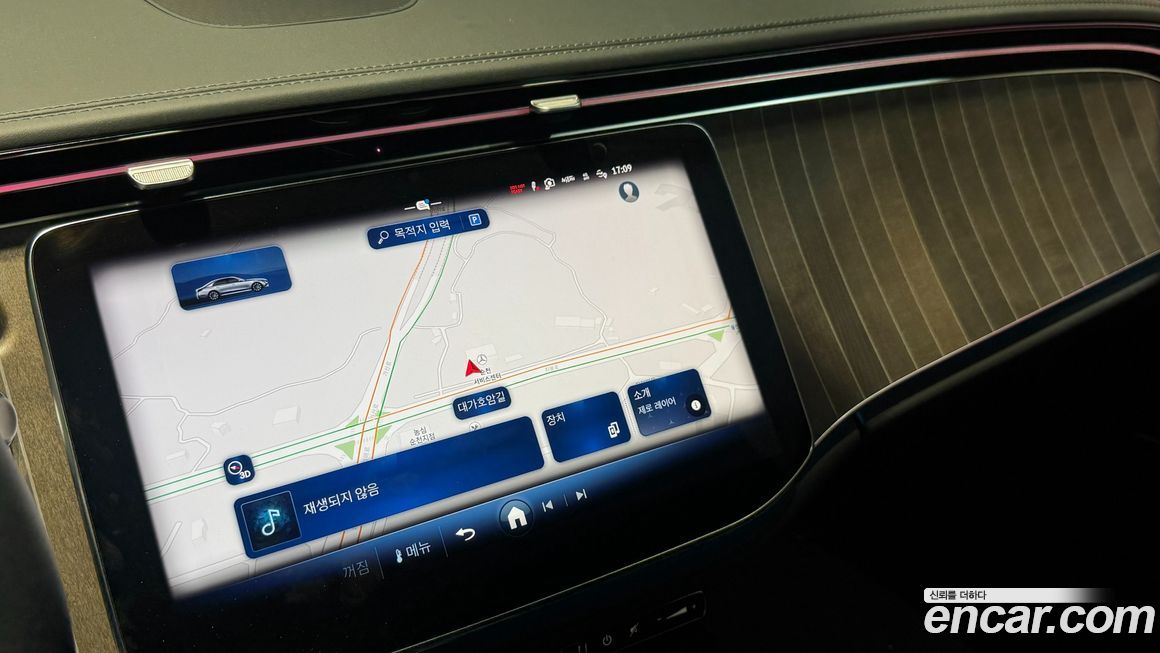 Mercedes-Benz E-Class 2025