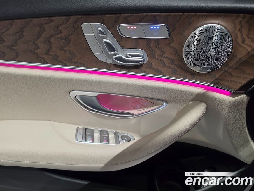 Mercedes-Benz E-Class 2023