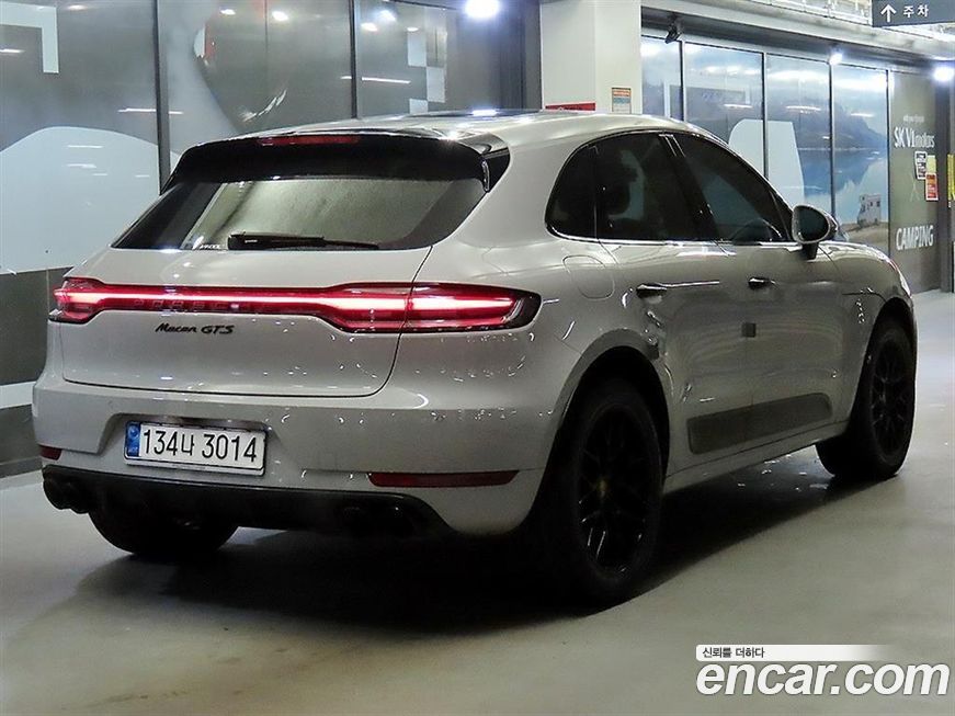 Porsche Macan 2020