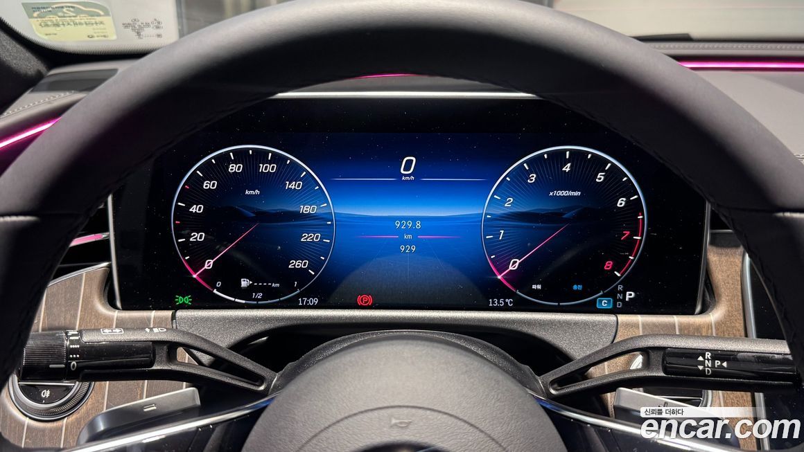 Mercedes-Benz E-Class 2025