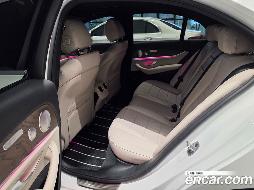 Mercedes-Benz E-Class 2023