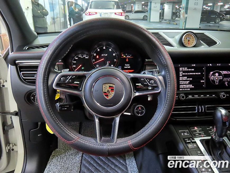 Porsche Macan 2020