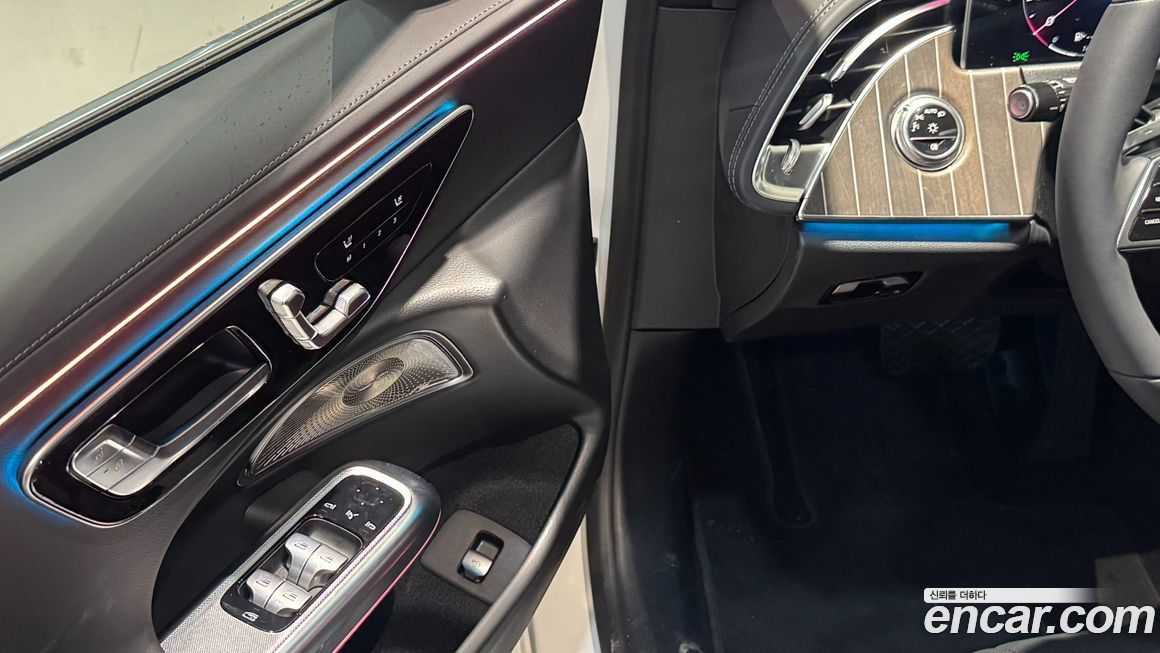 Mercedes-Benz E-Class 2025