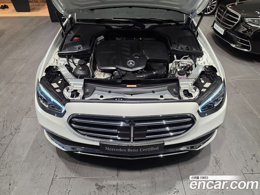 Mercedes-Benz E-Class 2023