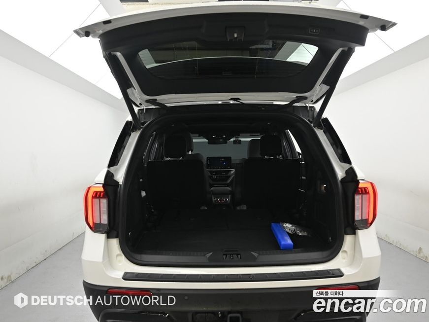 Ford Explorer 2025