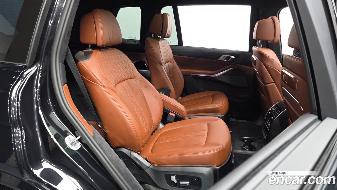 BMW X7 2025