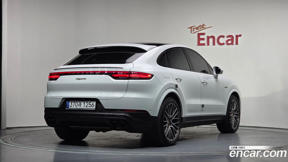 Porsche Cayenne 2023