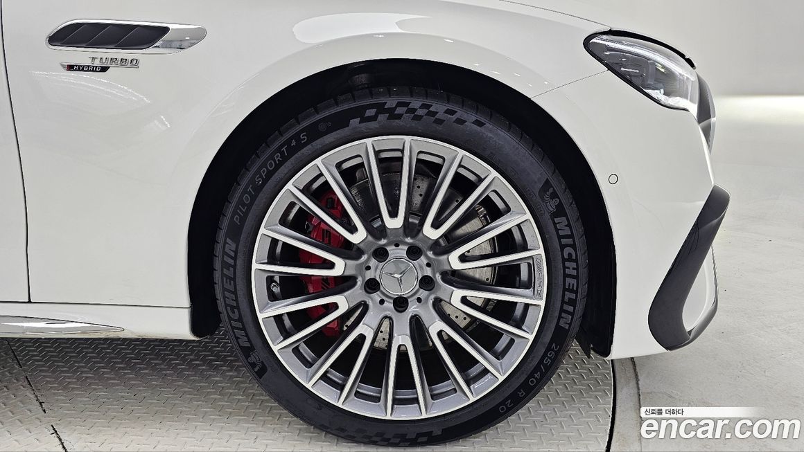 Mercedes-Benz E-Class 2025