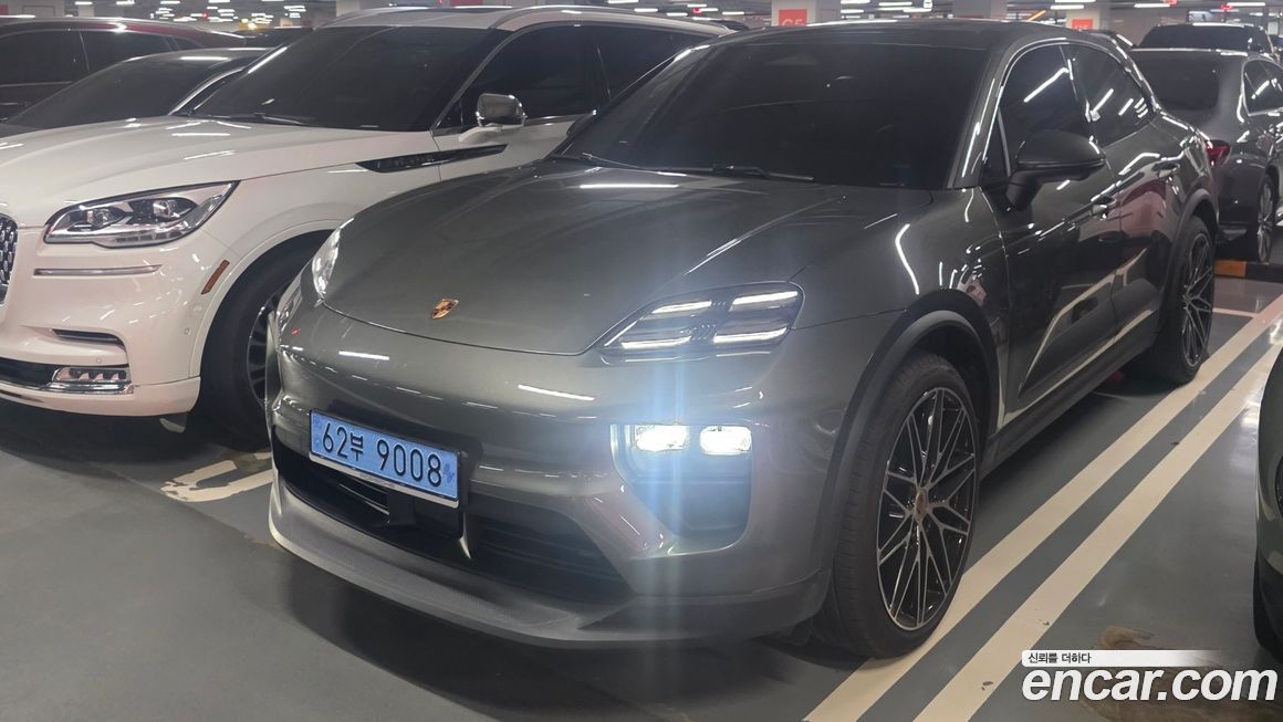 Porsche Macan 2025