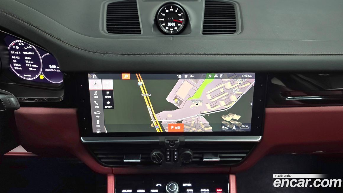 Porsche Cayenne 2021