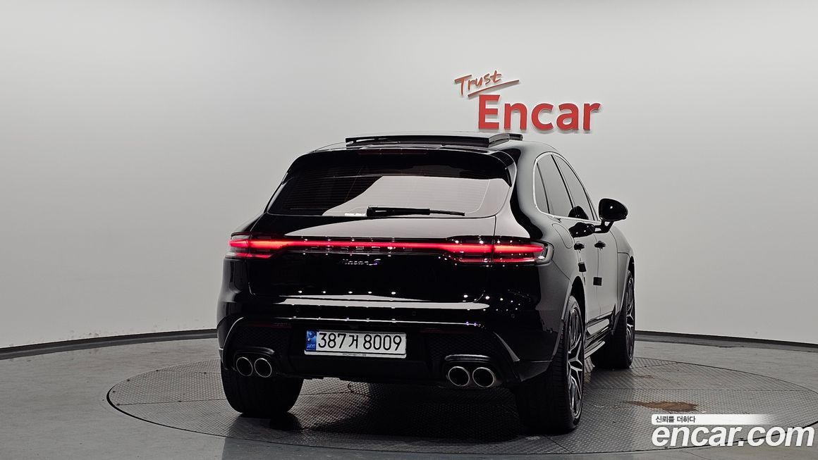 Porsche Macan 2022