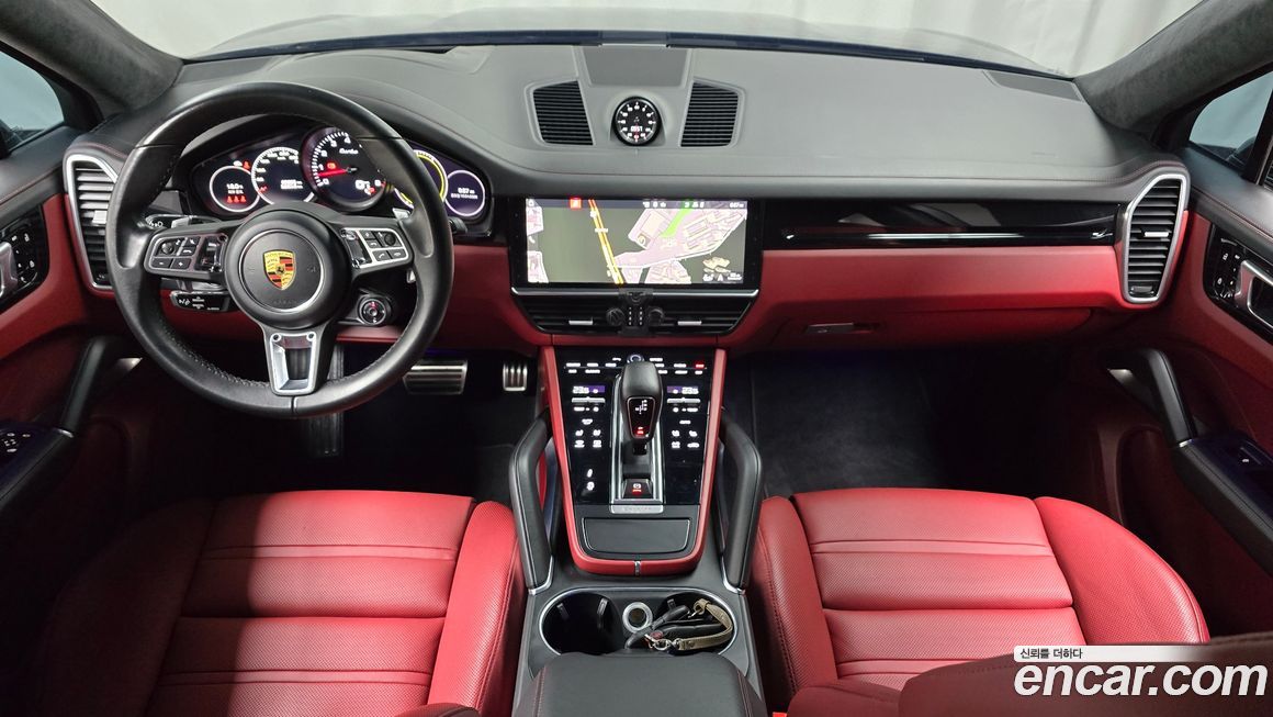 Porsche Cayenne 2021