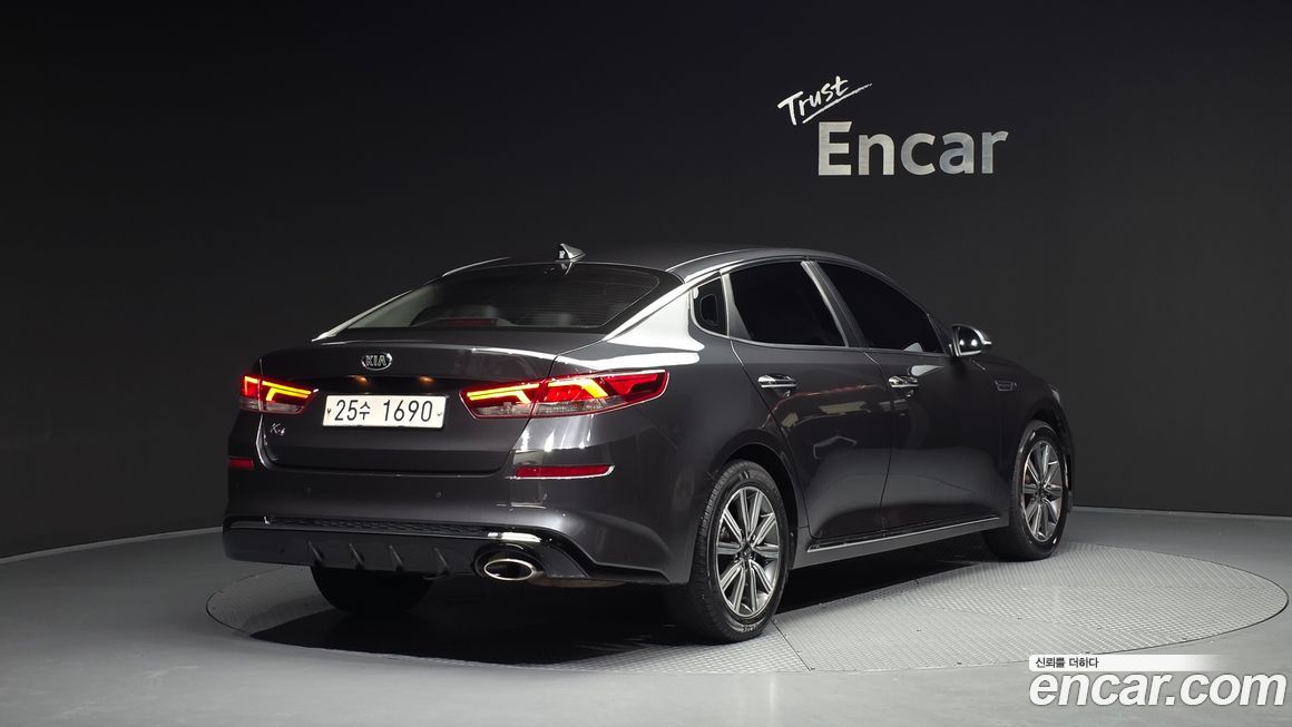 Kia K5 2019