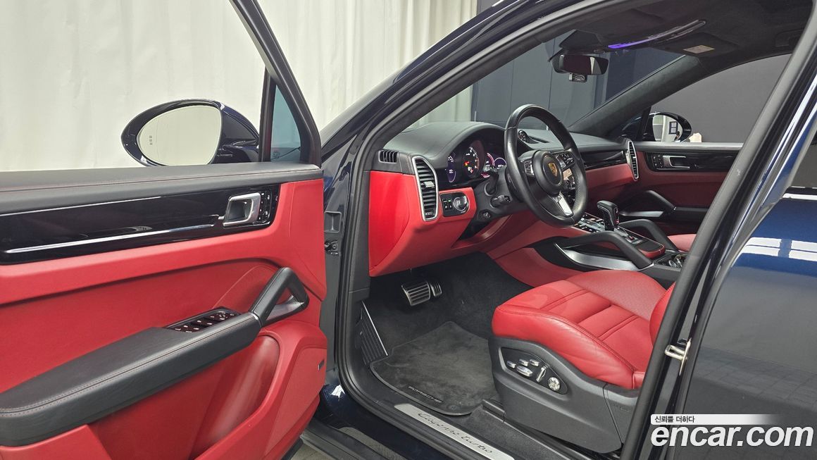 Porsche Cayenne 2021