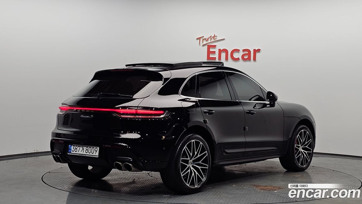 Porsche Macan 2022