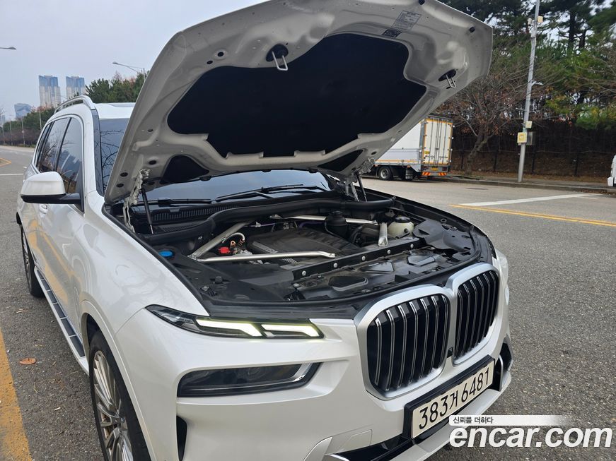 BMW X7 2023