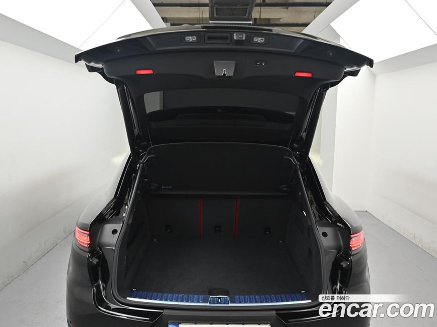 Porsche Cayenne 2023