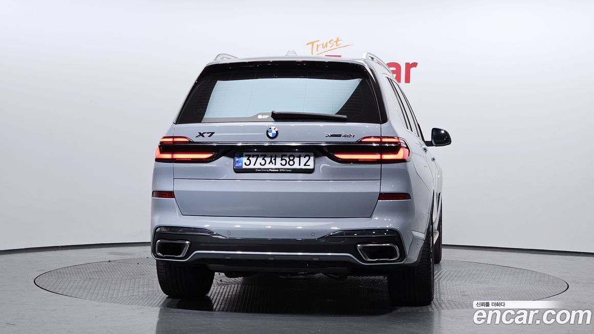 BMW X7 2024