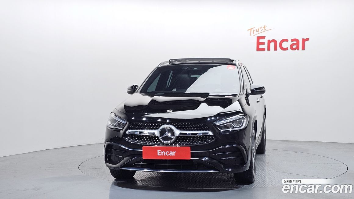 Mercedes-Benz GLA-Class 2021