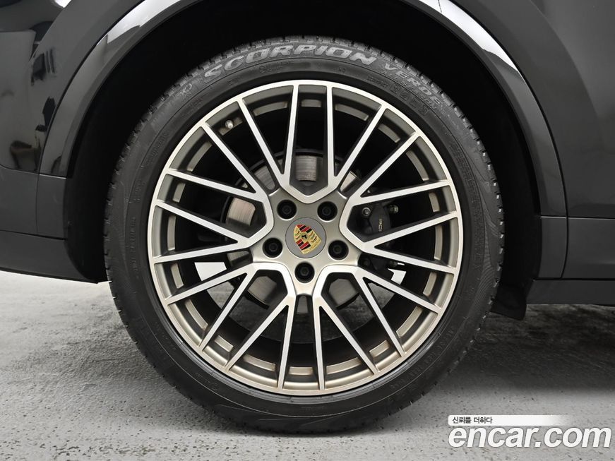 Porsche Cayenne 2023